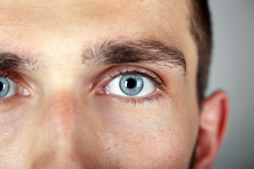 learn about blue eyes - blue eyes man